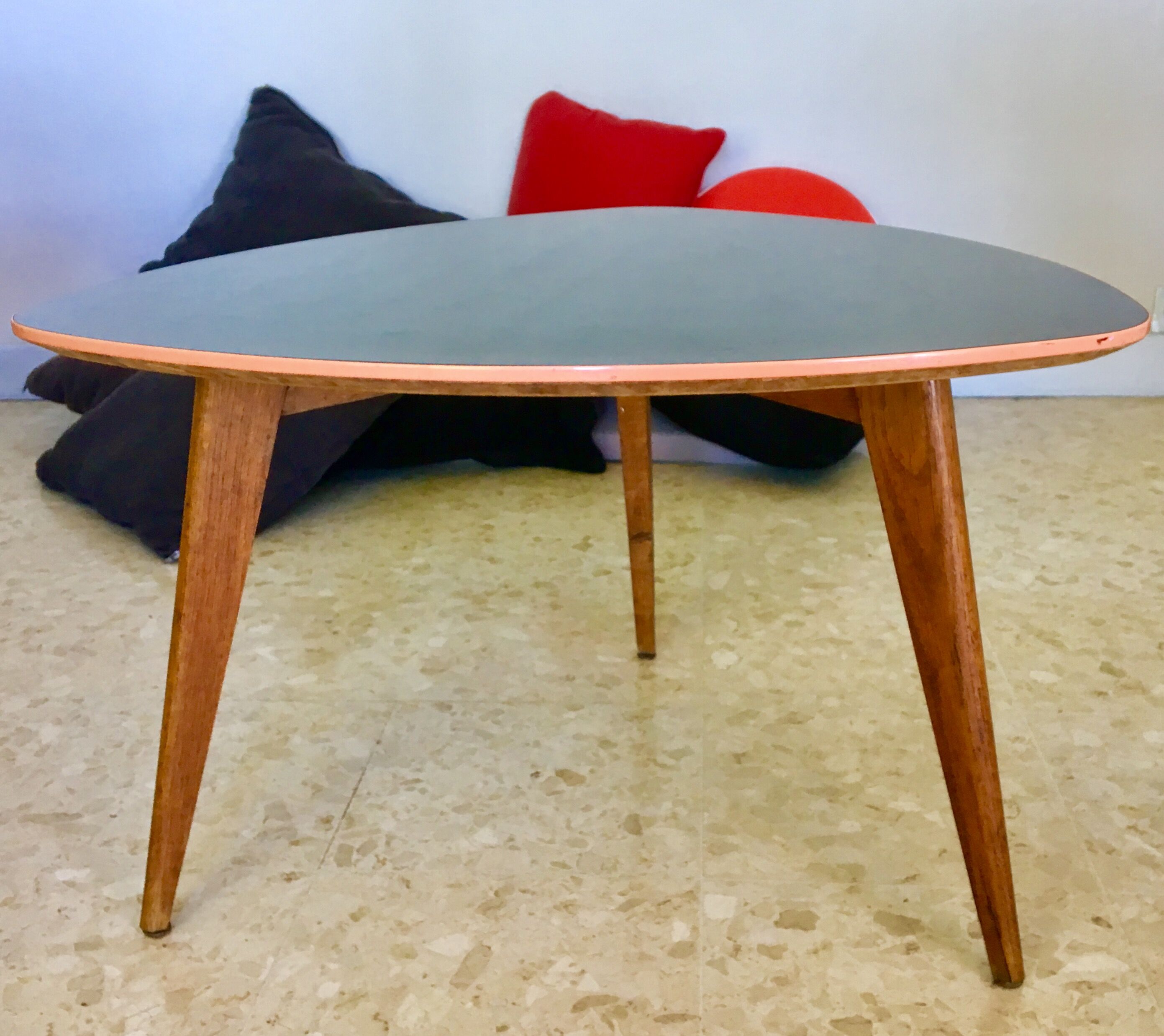 Table basse années 50 formica