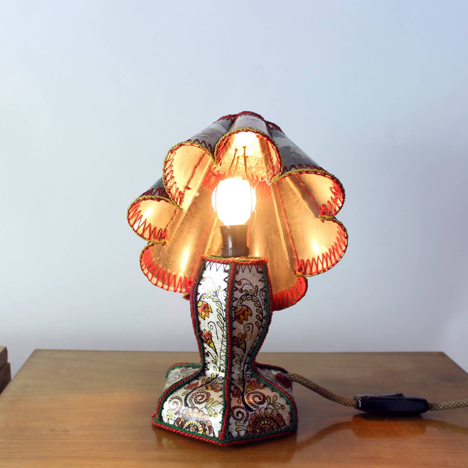 Rare Mid Century Snow White And Seven Dwarfs Children’s Table Lamp, 1950s
