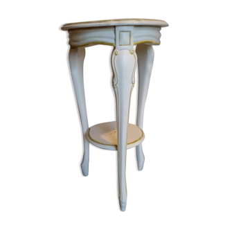 Painted wood harness