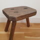 Tabouret tripode