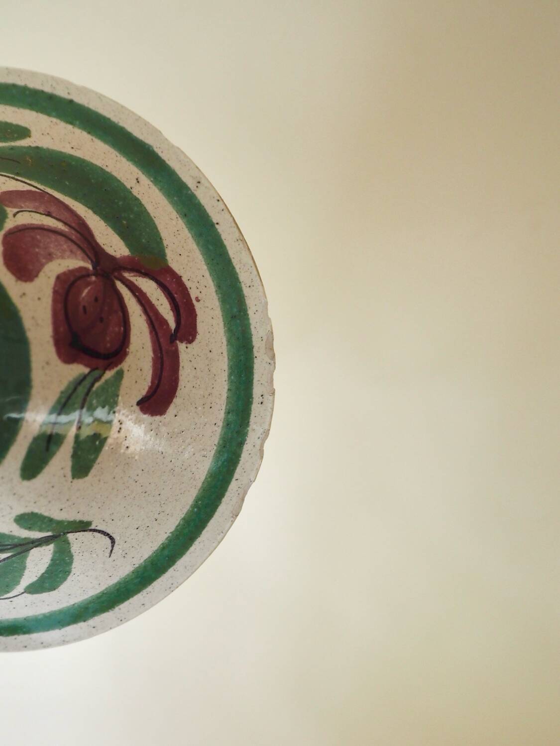Covered pot in Pignot earthenware, rooster decoration.