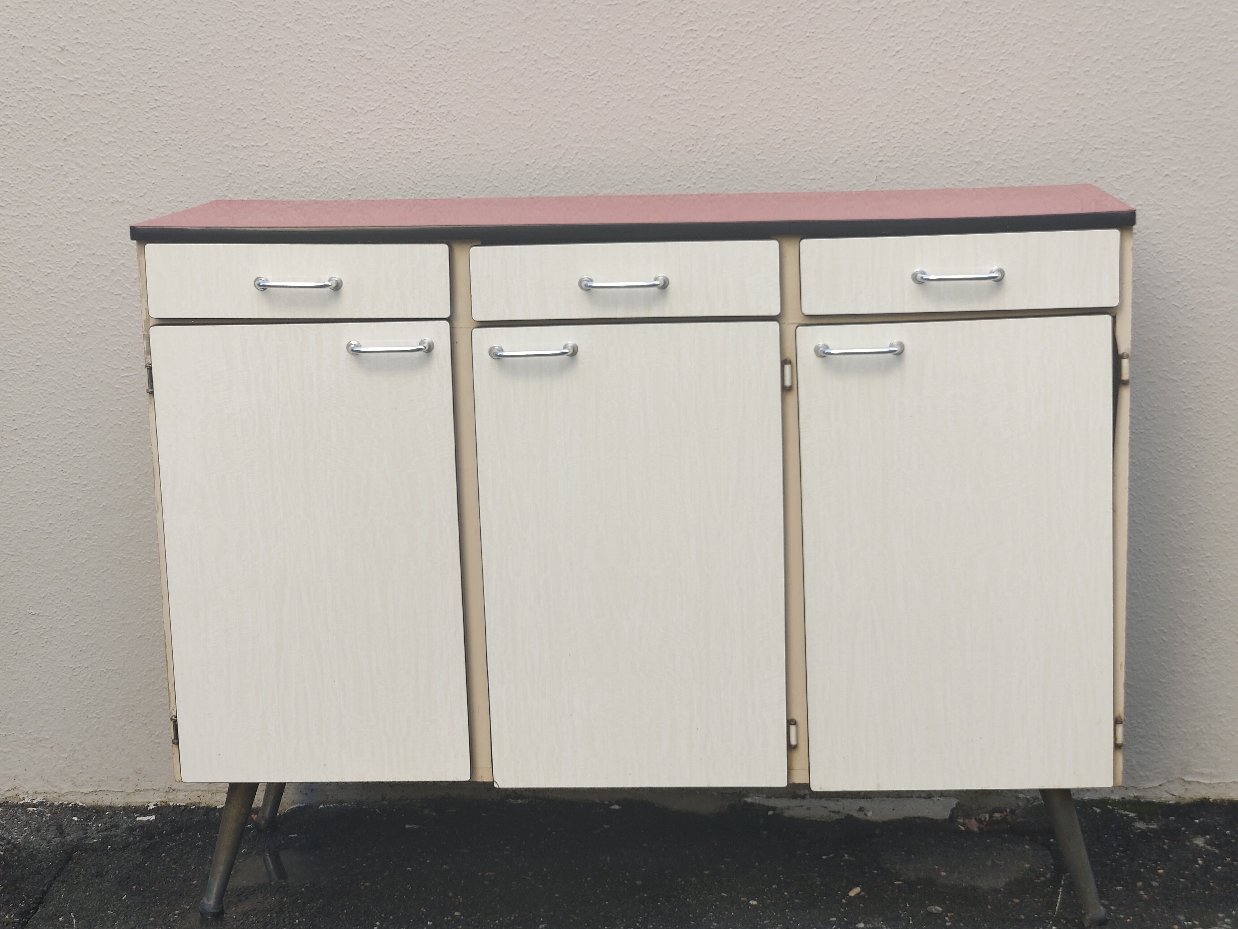 Furniture low, high, column in formica two-tone