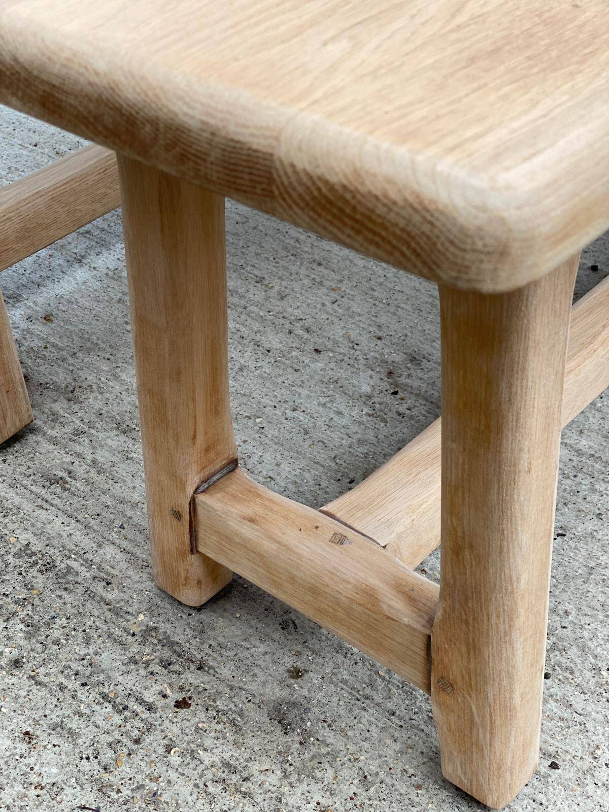 Extendable farmhouse table renovated in solid raw oak 2 drawers 2 benches 20