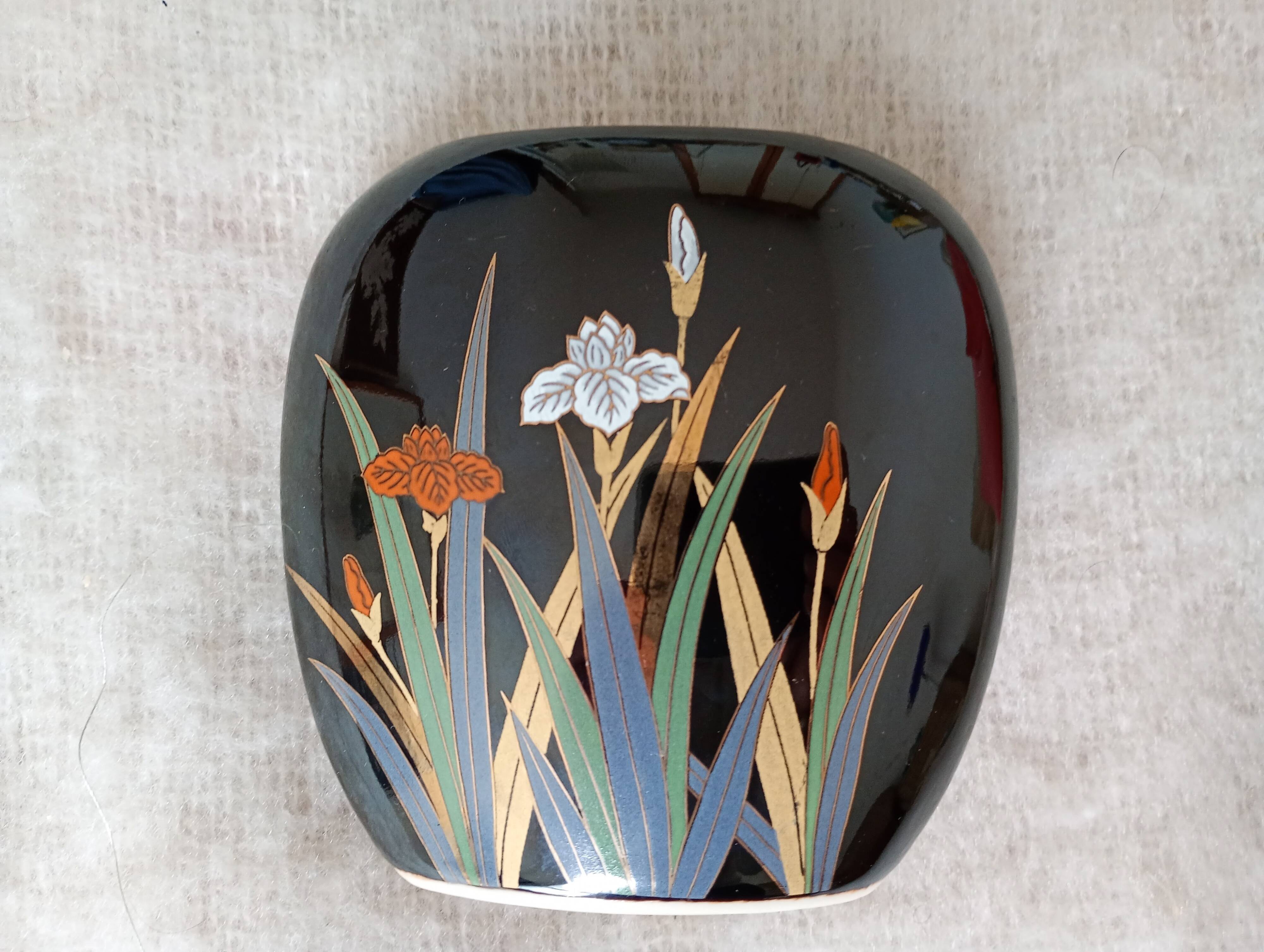 Vase japonais Yamaji à décor d'iris