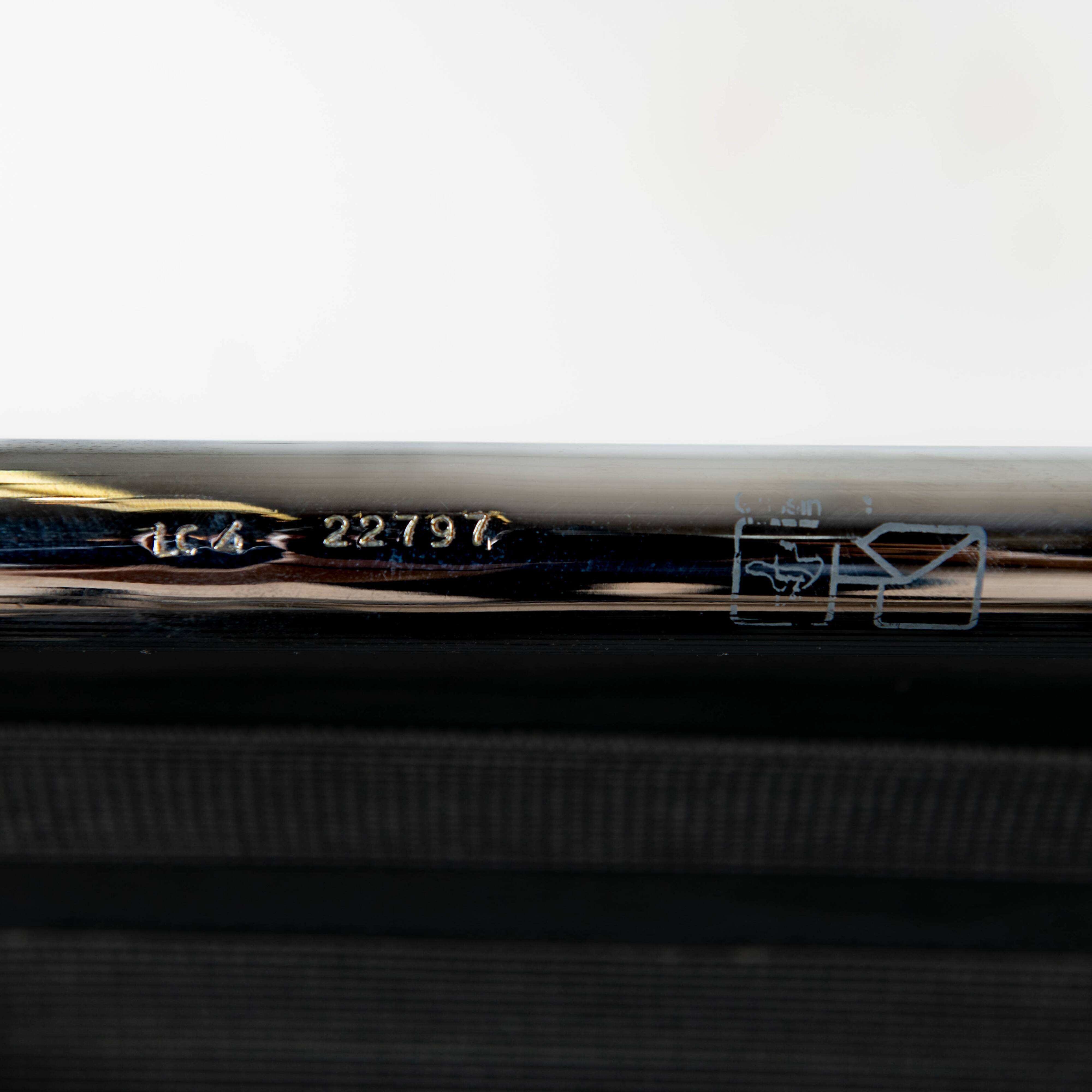 "LC4" lounge chair, Le Corbusier, Pierre Jeanneret, Charlotte Perriand, Cassina publishers