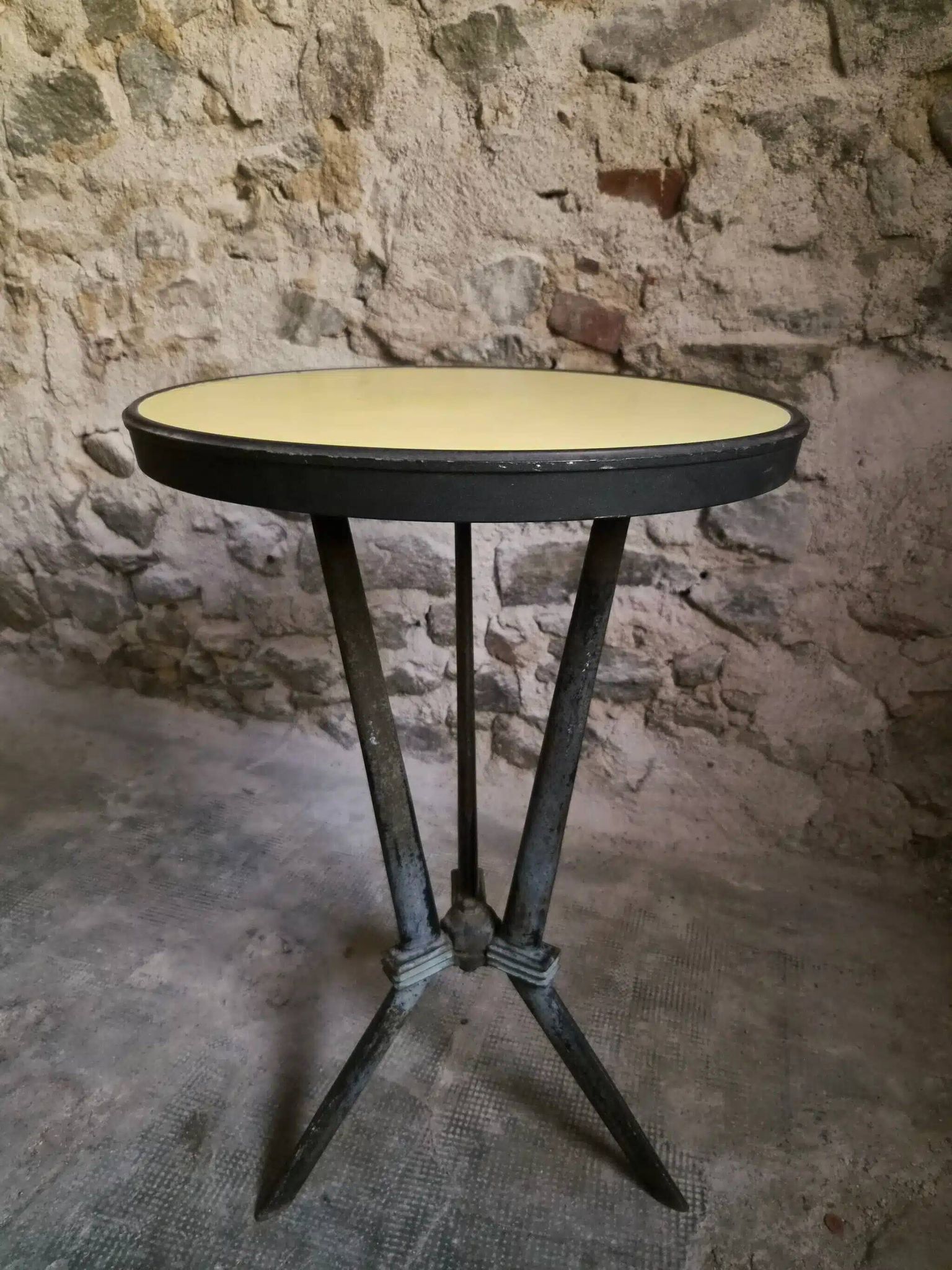 Table bistrot Art déco française REX avec plateau en bakélite, vers 1930
