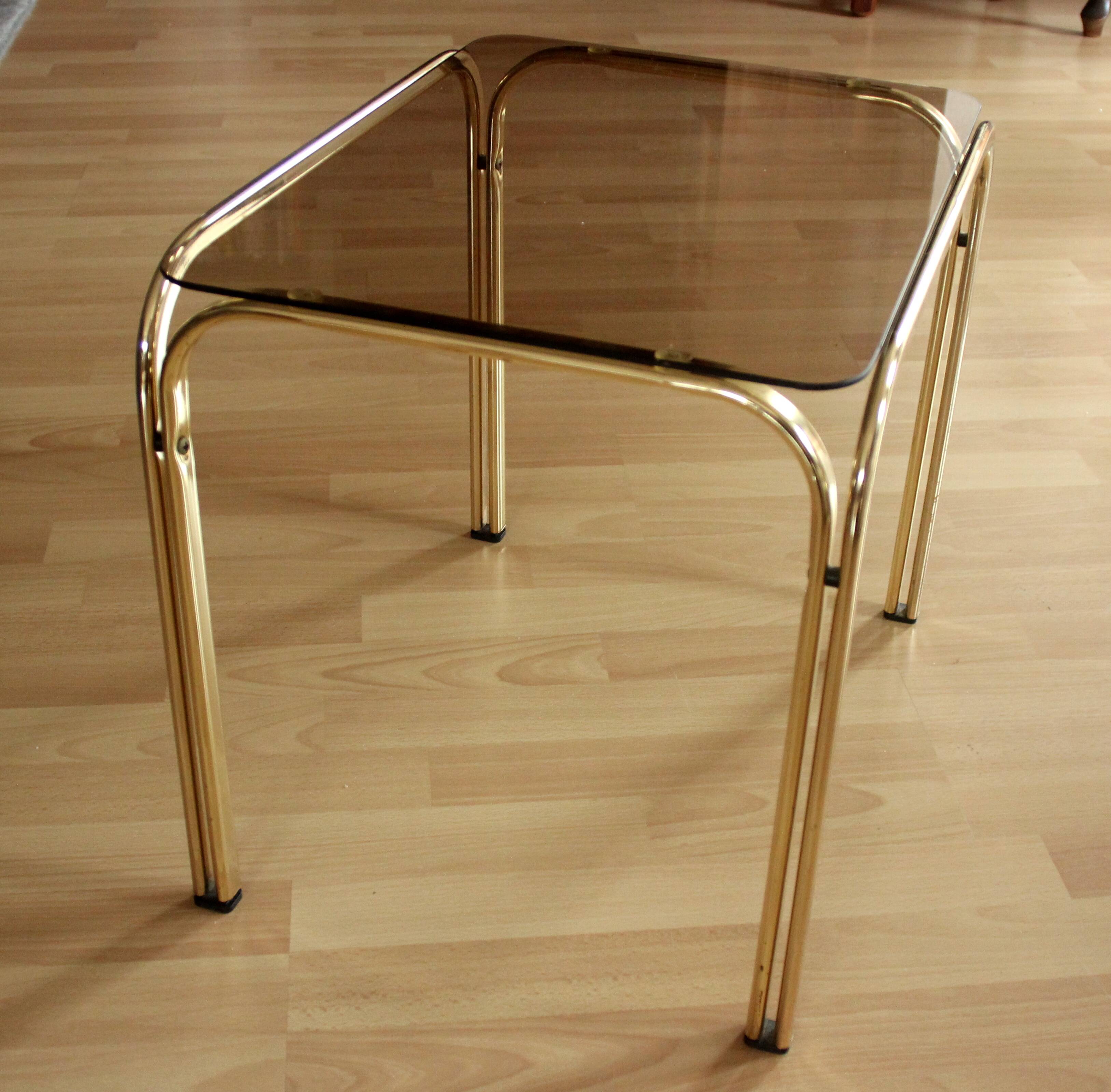 Brass side table with smoked glass plate - Vintage