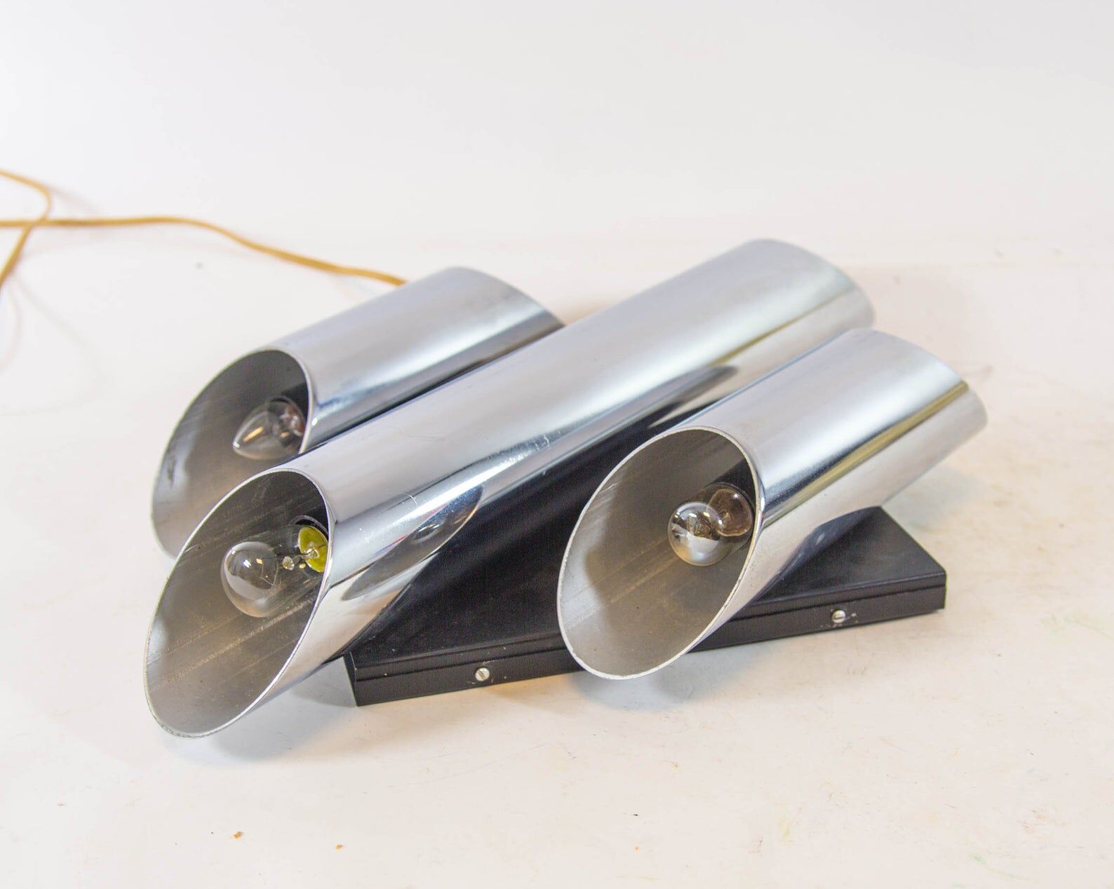 Apply to chrome tubes from the 1960s