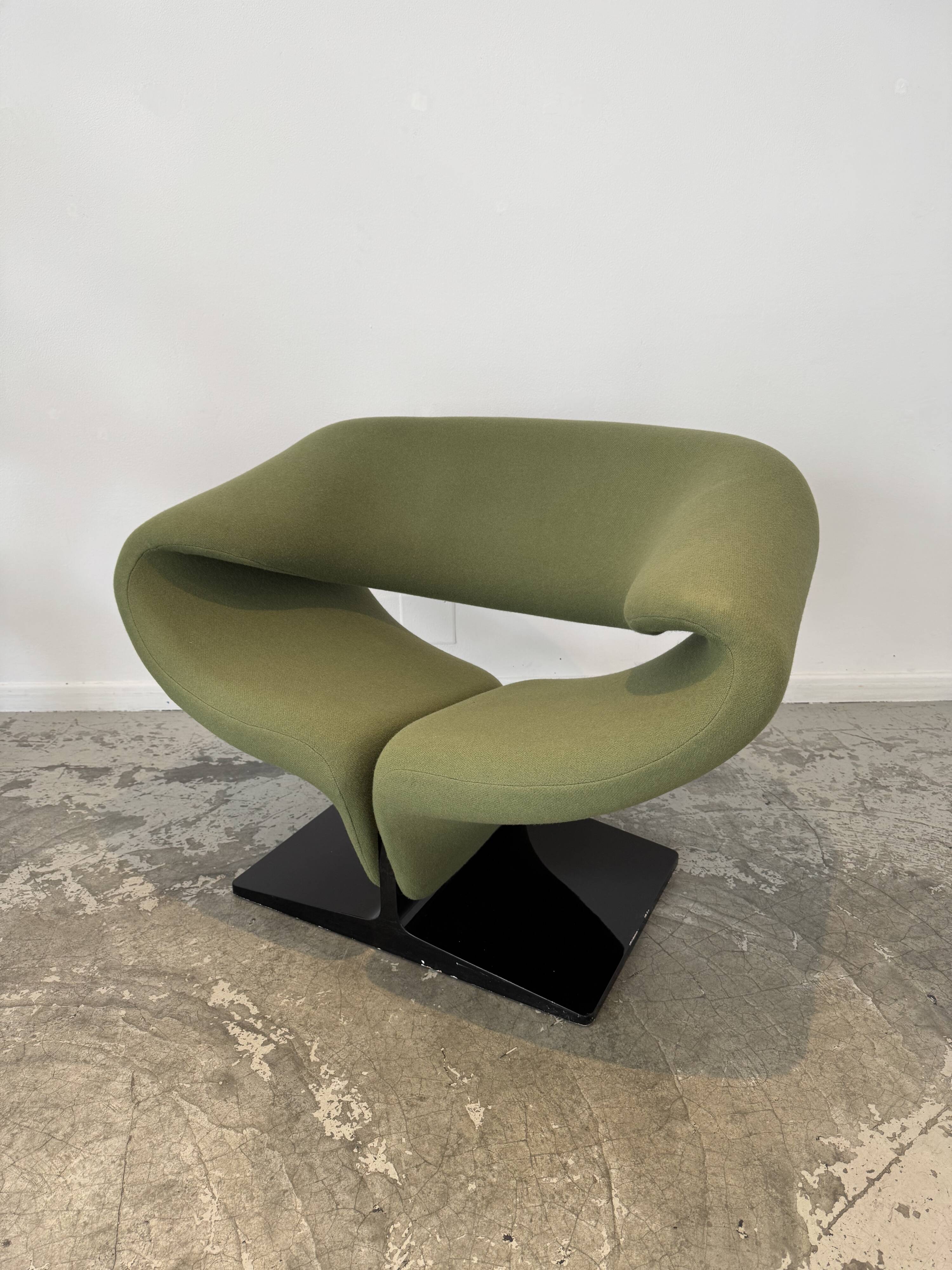 Ribbon armchair, Pierre Paulin, Artifort, dark green