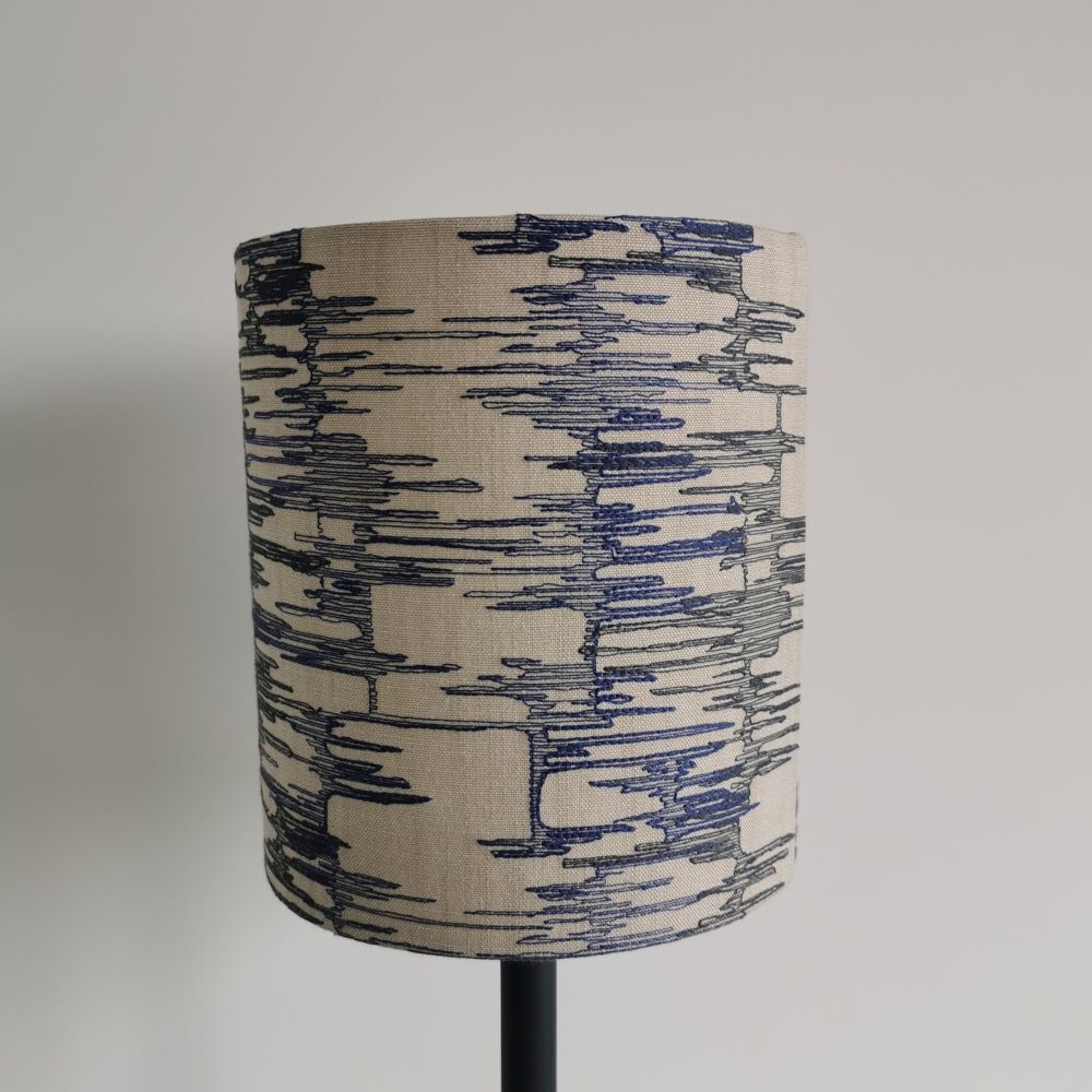 Cylindrical lampshade