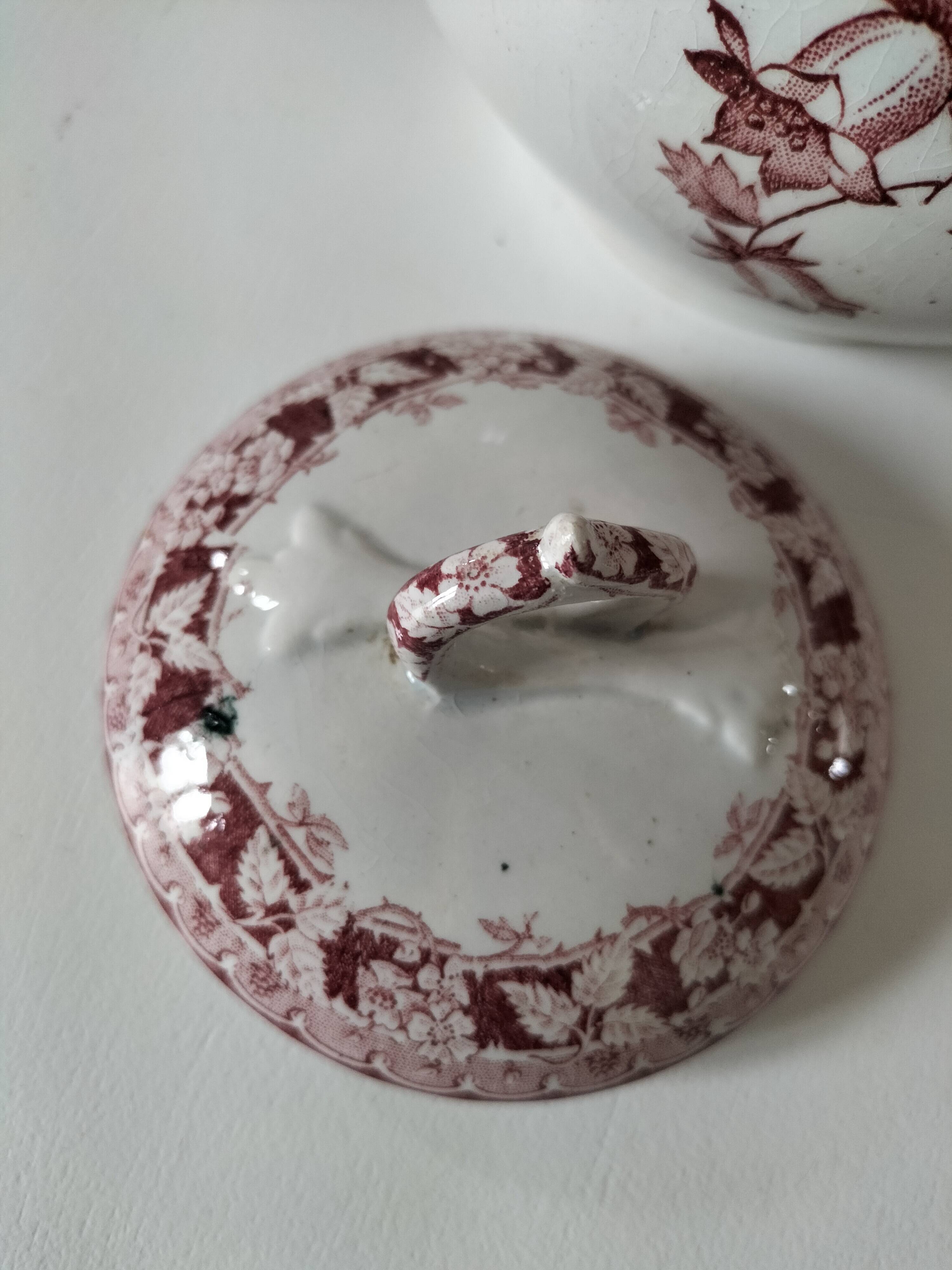 Saint-Amand & Hamage antique sugar bowl – Campanule rouge model