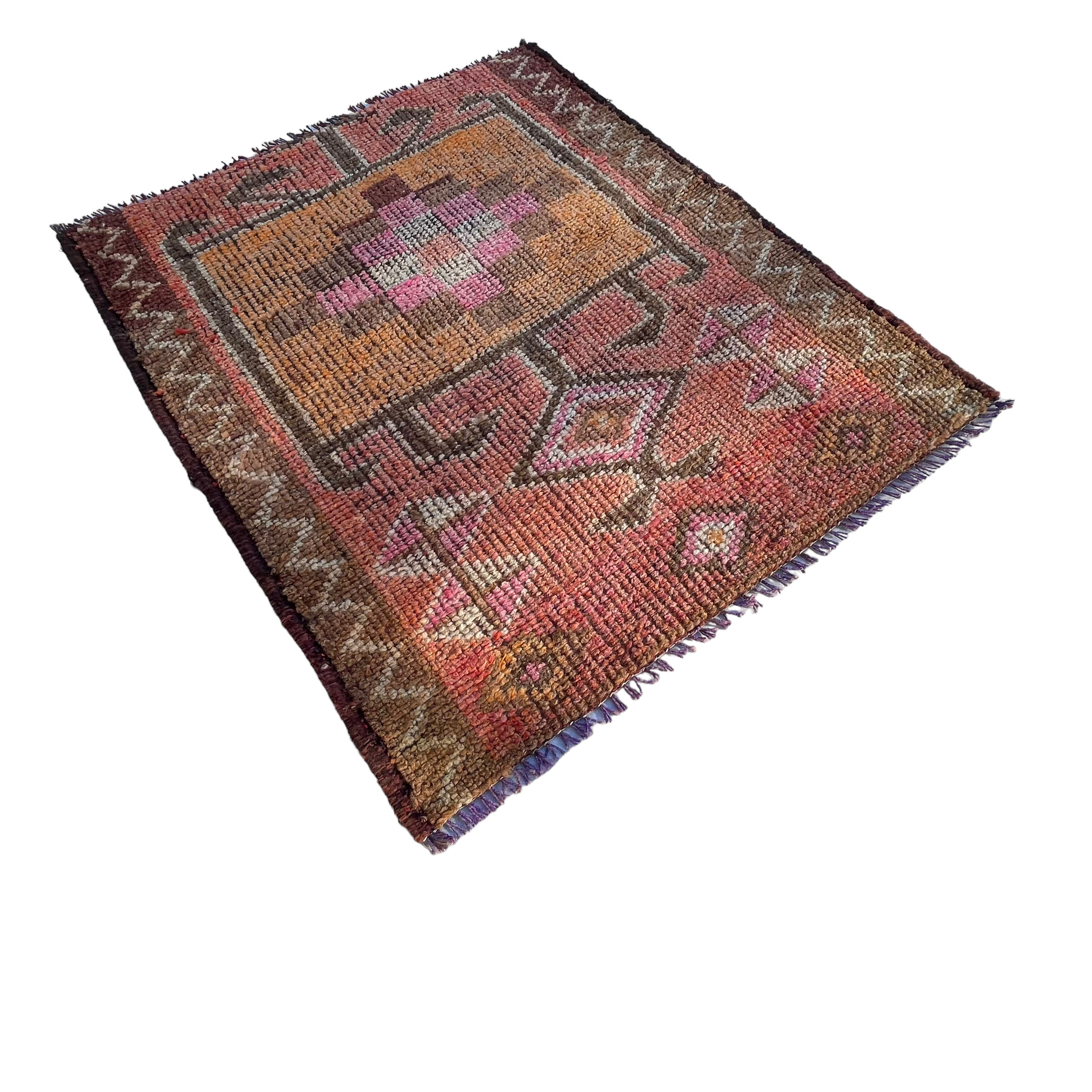 Tapis kurde vintage, 110 x 95 cm