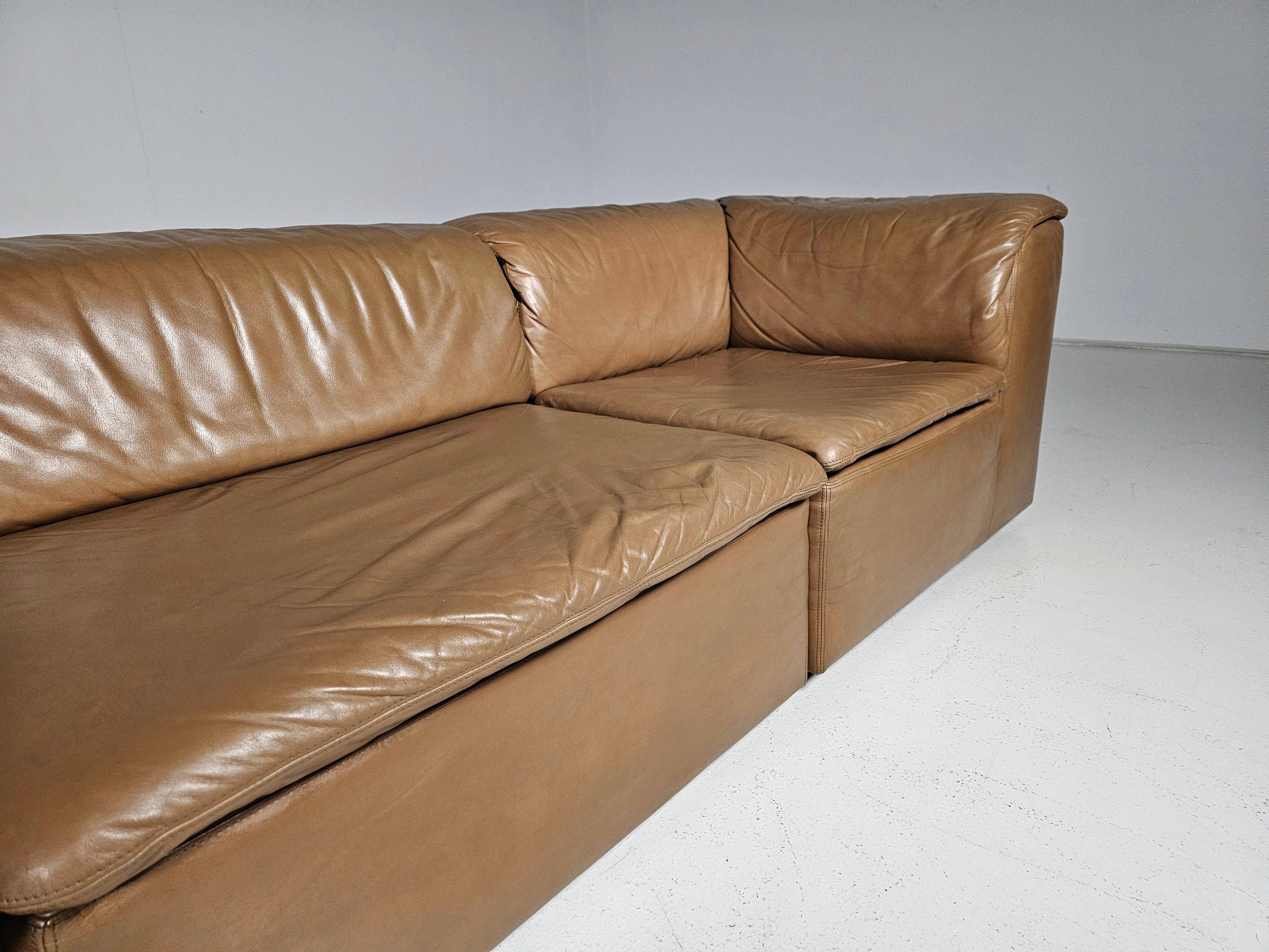 Modular "Jeep" sectional sofa in light brown leather by Anita Schmidt for Durlet, 1970.