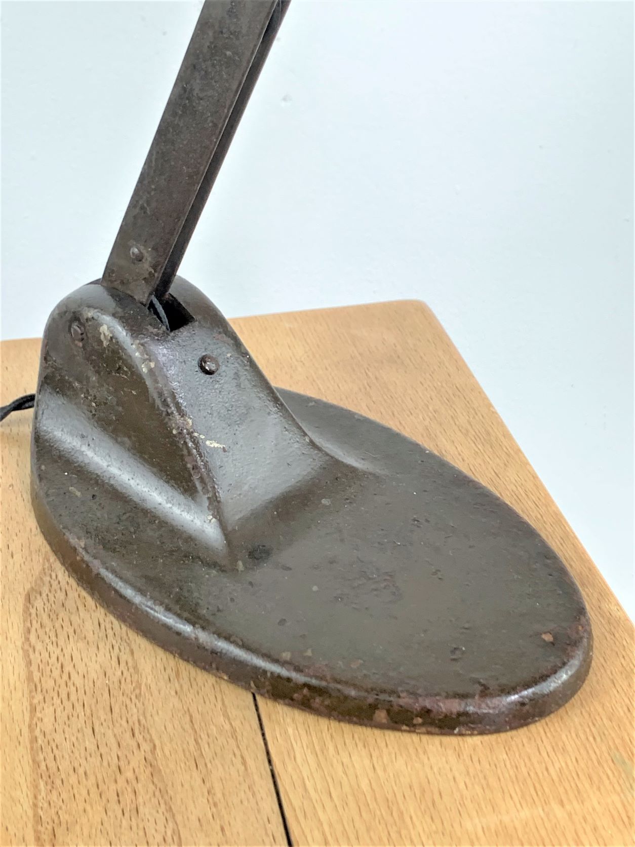 Lampe allemande 1930 émail brun marron bauhaus