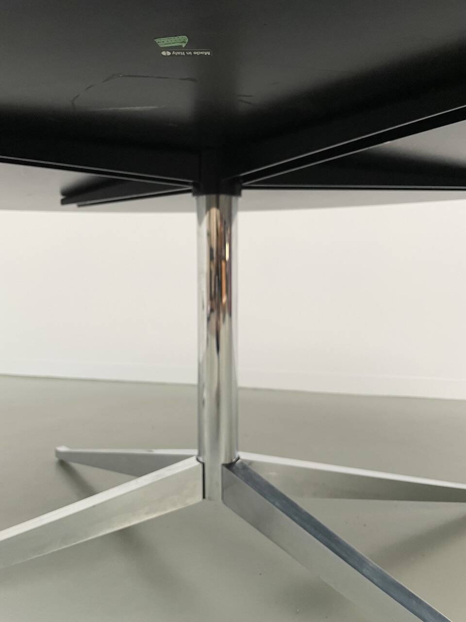 Knoll 244 cm conference or dining table