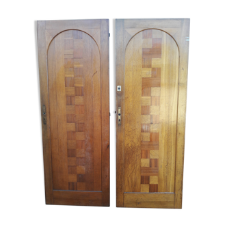 Lot of closet doors