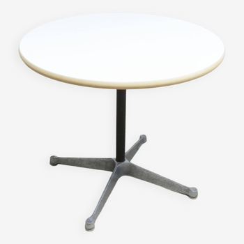 Table a café vintage par Charles et Ray Eames pour Hermann Miller; Suisse 1960 H 65cm