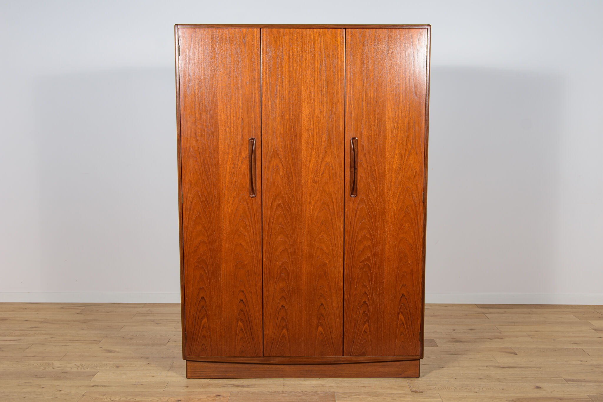 Mid-century modern teak wardrobe from G-Plan, United Kingdom, 1960s