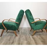 Pair of restored armchairs by Jindrich Halabala