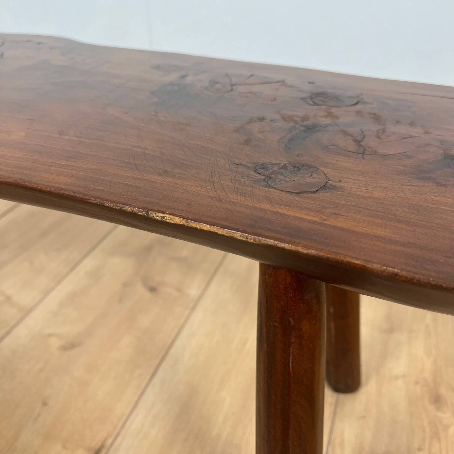 Rustic bench in solid elm, wabi-sabi style, mid-20th century.