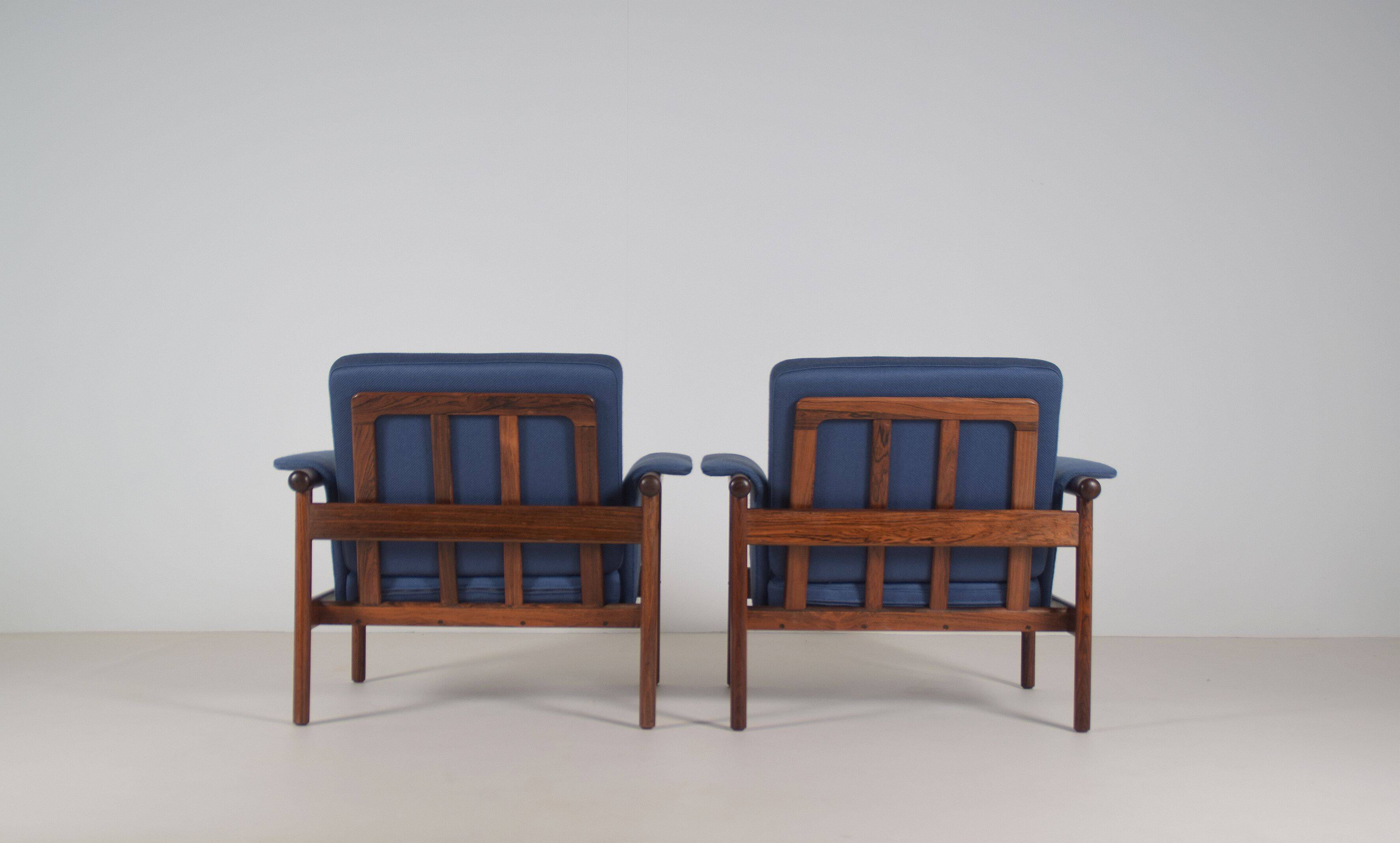 Ensemble rare de chaises Wiki danoises par Illum Wikkelso pour Koefoeds Mobelfabrik.