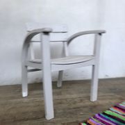 Fauteuil vintage pour enfant blanc gris clair 1950