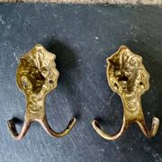 4 lion coat hooks in solid brass Art Nouveau