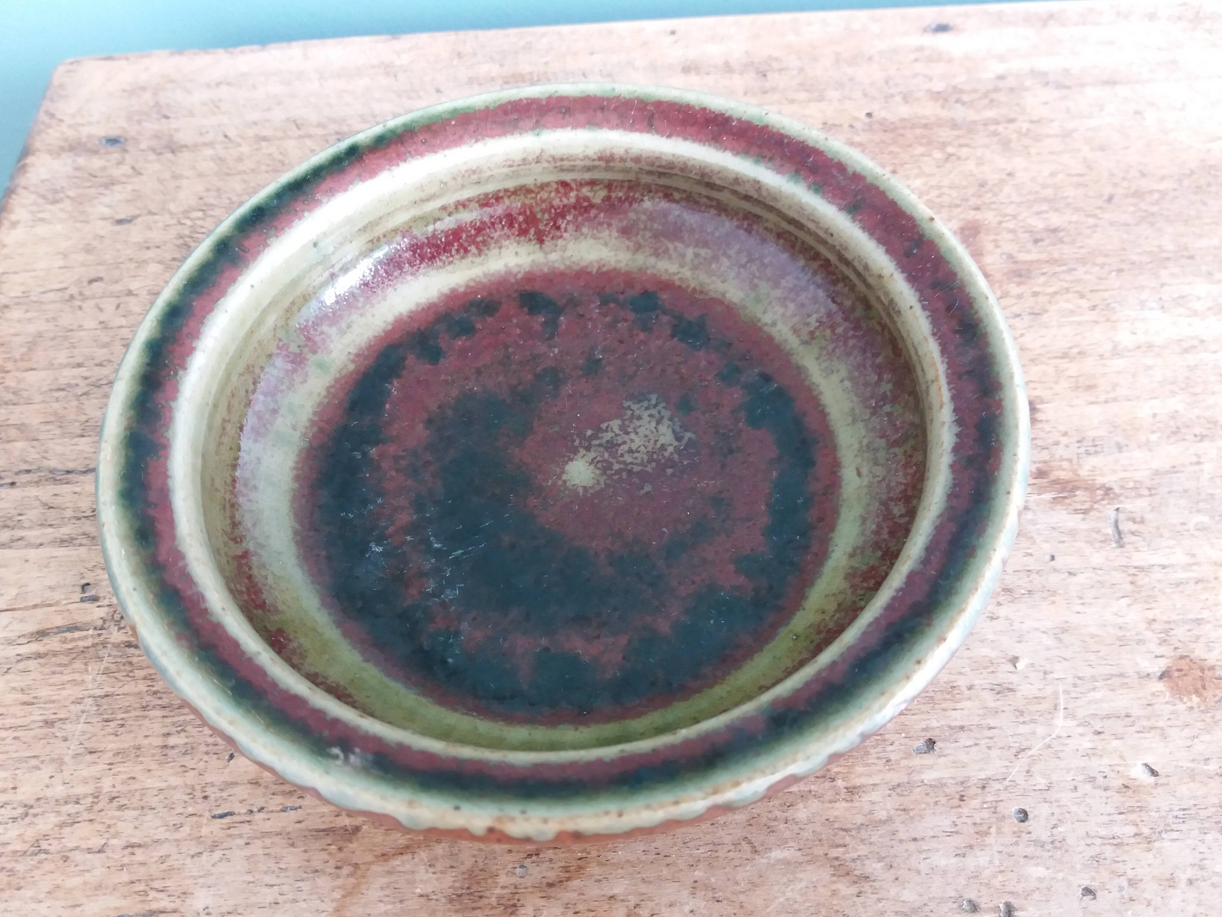 Stoneware bowl signed Fontgombault