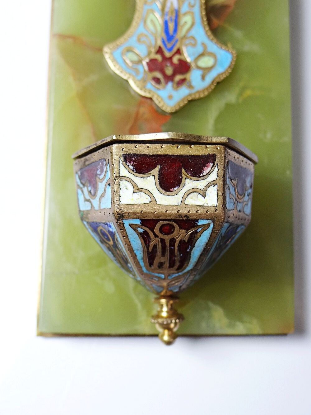 Vintage wall-mounted holy water font in onyx and cloisonné enamel, Italy, 1960s-1970s.