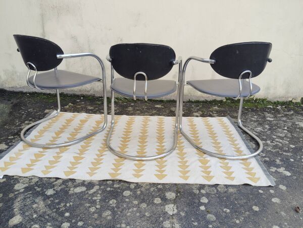 Chaise traineau tubulaire cuir metal vintage