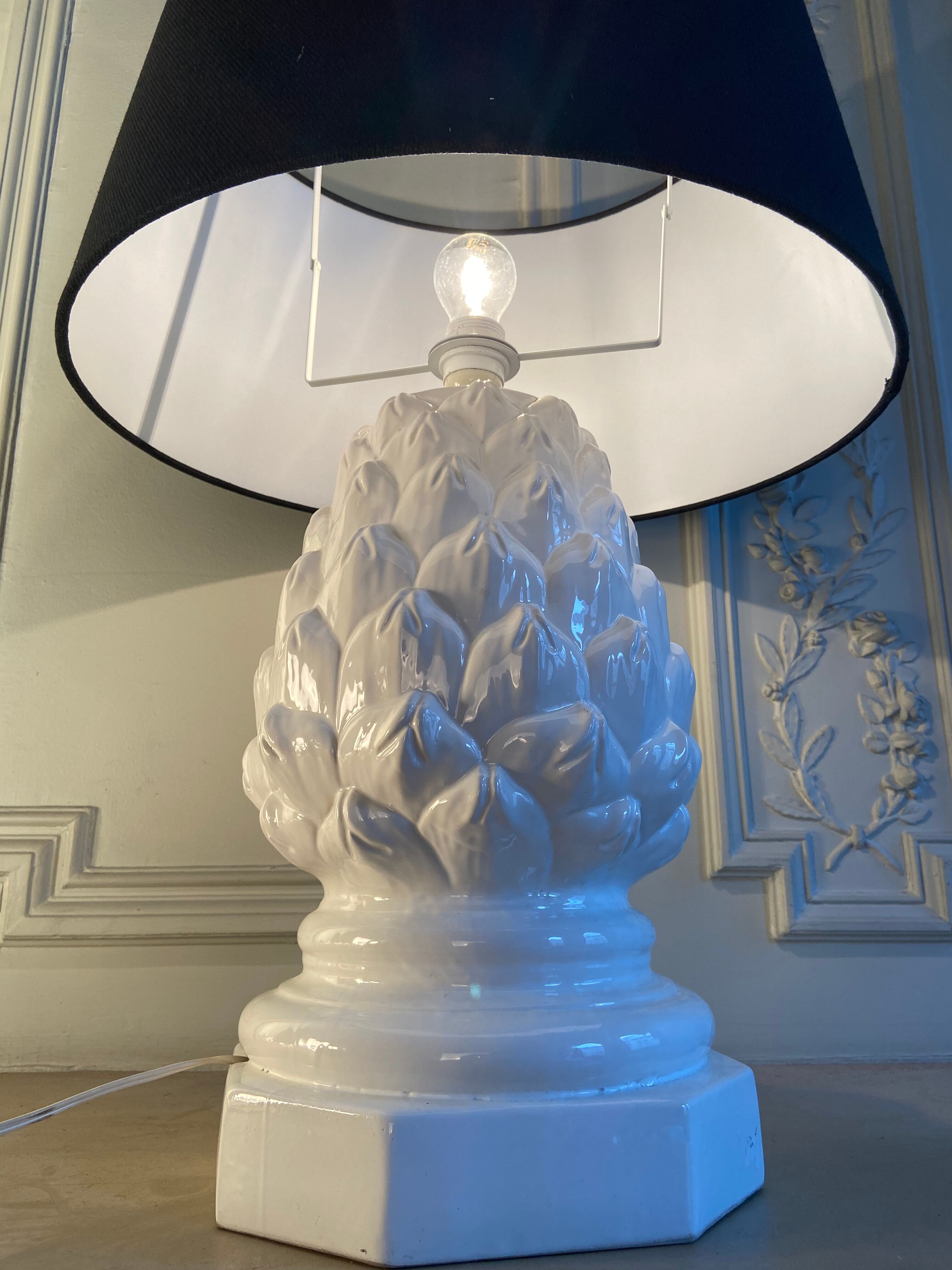 Imposing ceramic table lamp artichoke shape, Italy, 1960s