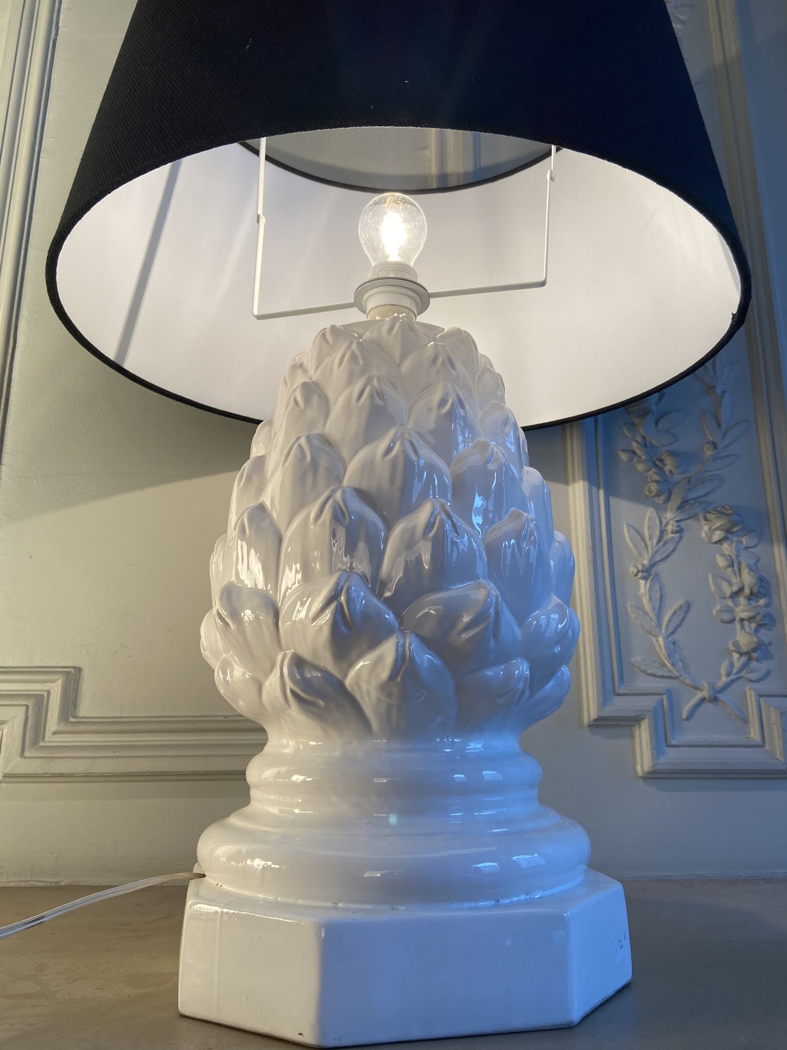 Imposing ceramic table lamp artichoke shape, Italy, 1960s