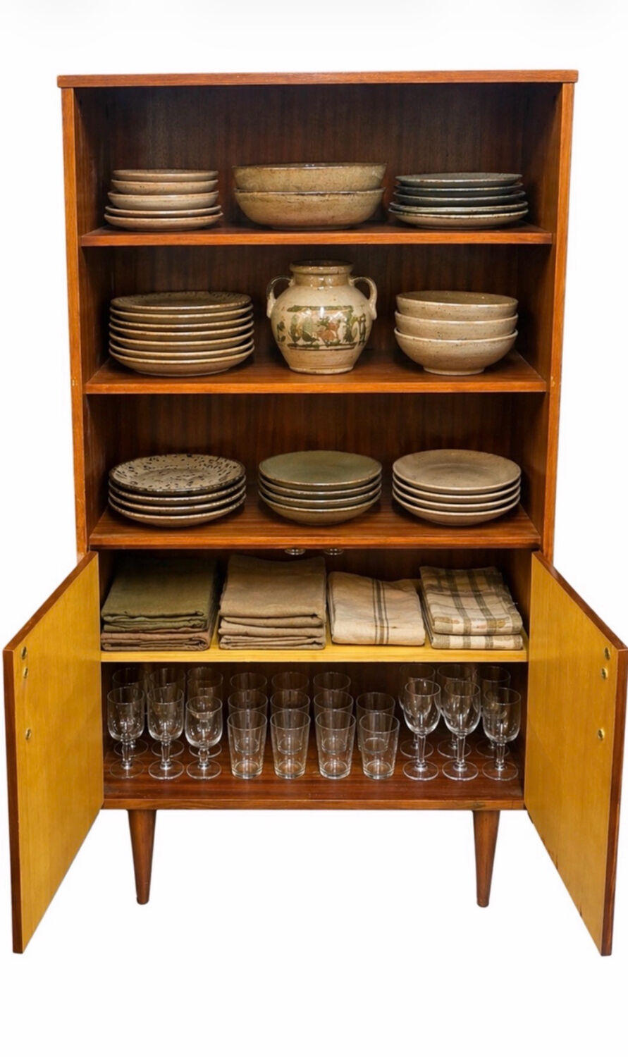 Meuble de rangement  moderniste