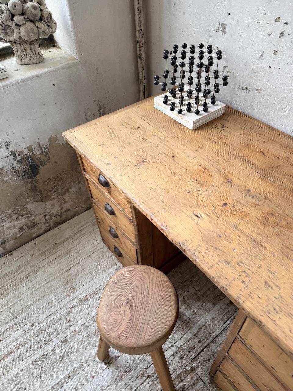 Bureau pin meuble atelier 1950