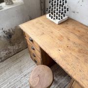 Bureau pin meuble atelier 1950