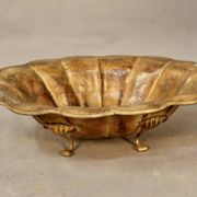 Coupe à fruits en tôle peinte mordorée en forme de coquillage