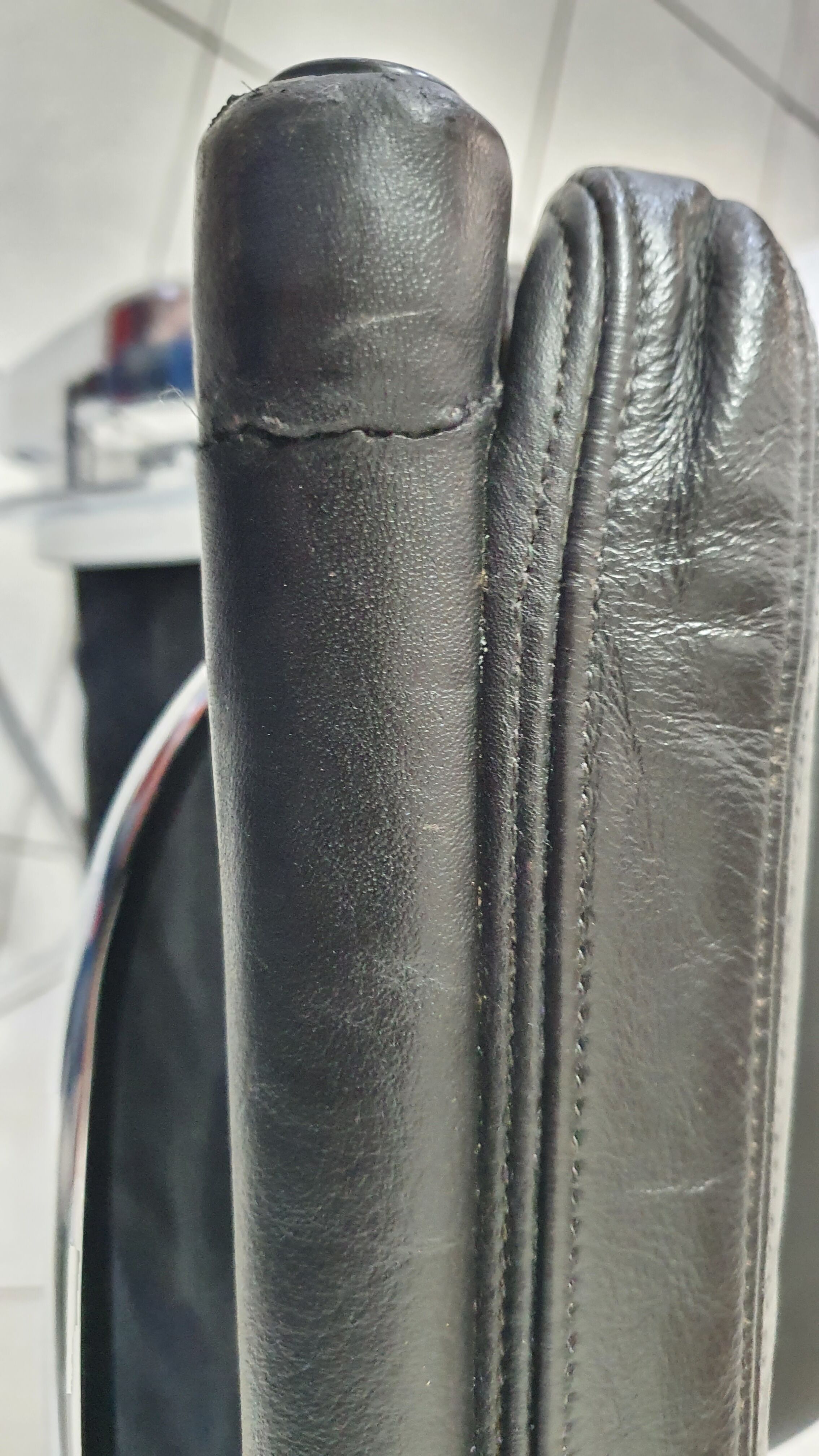 Fauteuil en cuir Softpad design Eames pour Herman Miller, années 70