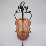 Présentoir de gâteaux Arts & Crafts style Townshends, fer et cuivre, années 1900 ca, anglais