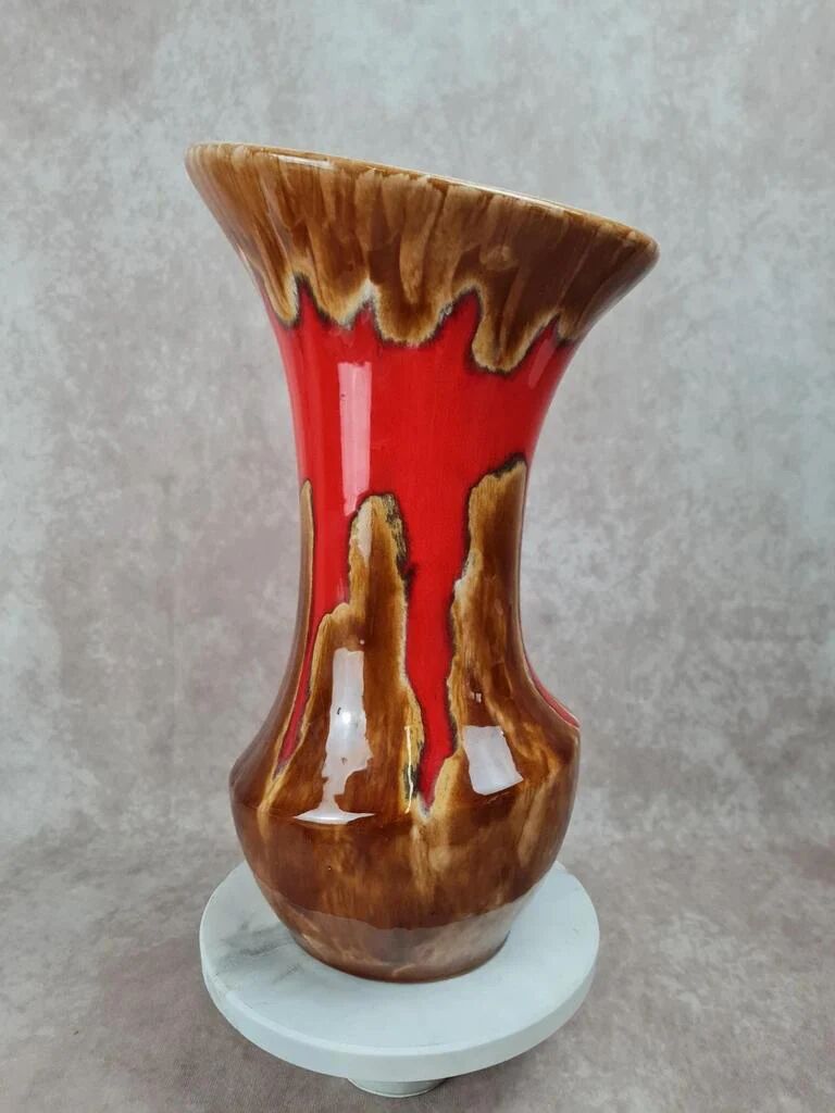Large vintage vase signed Baudin 83 – red and brown enamelled