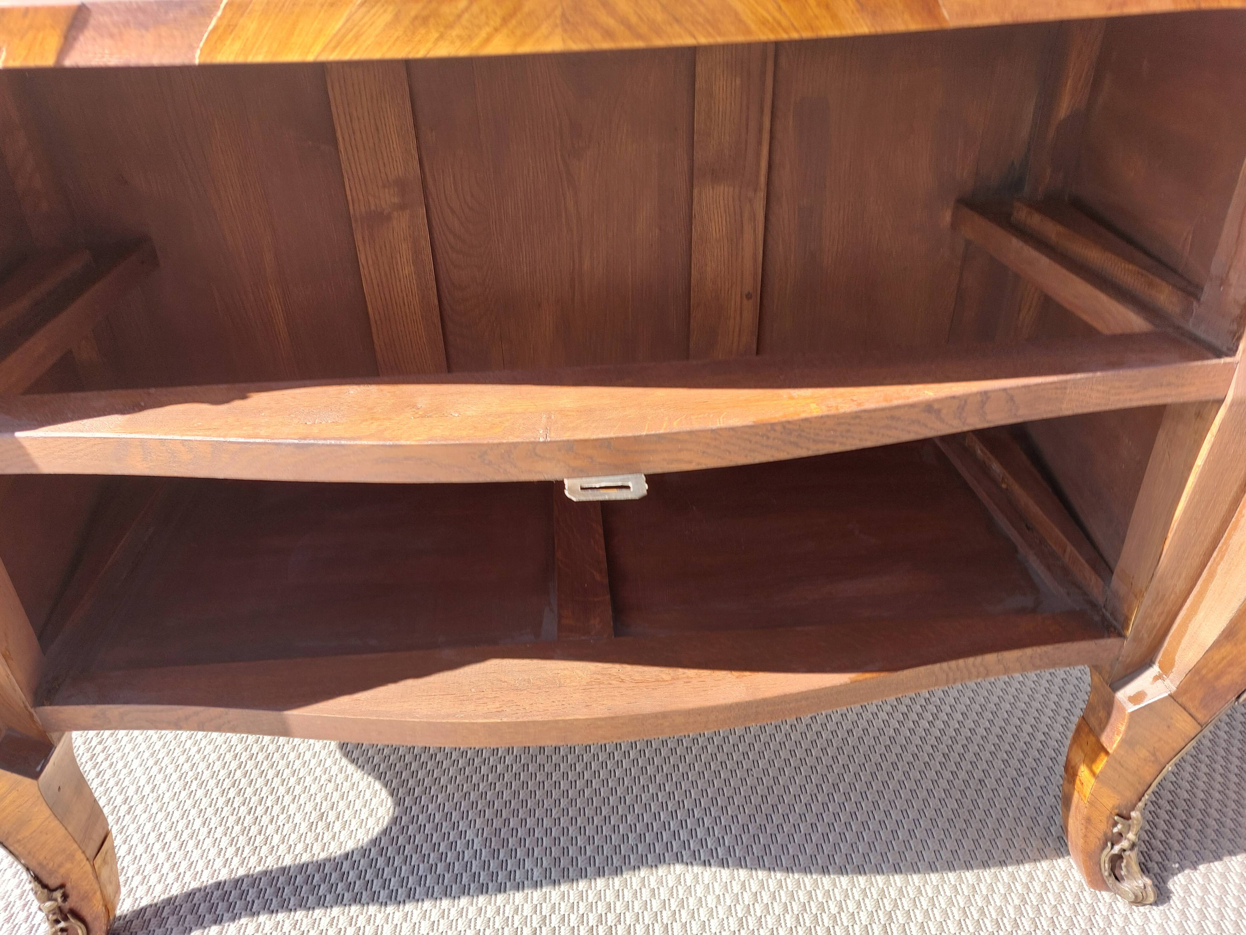 Louis XV style commode, inlaid with rosewood, marble top.