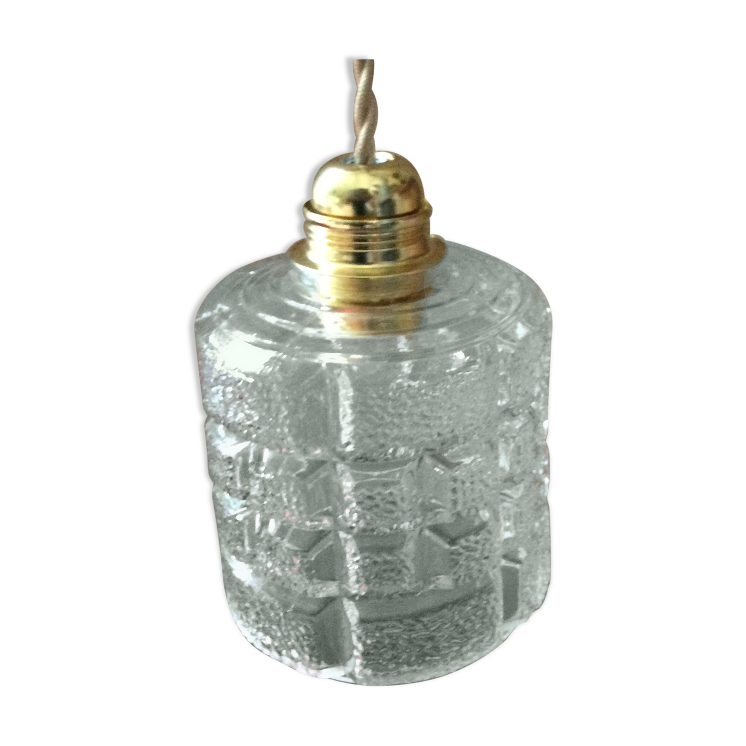 Molded glass suspension