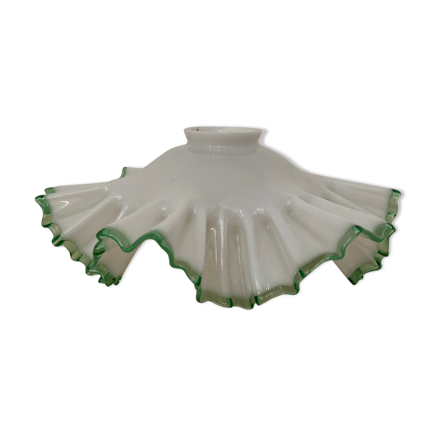 Corrugated glass suspension