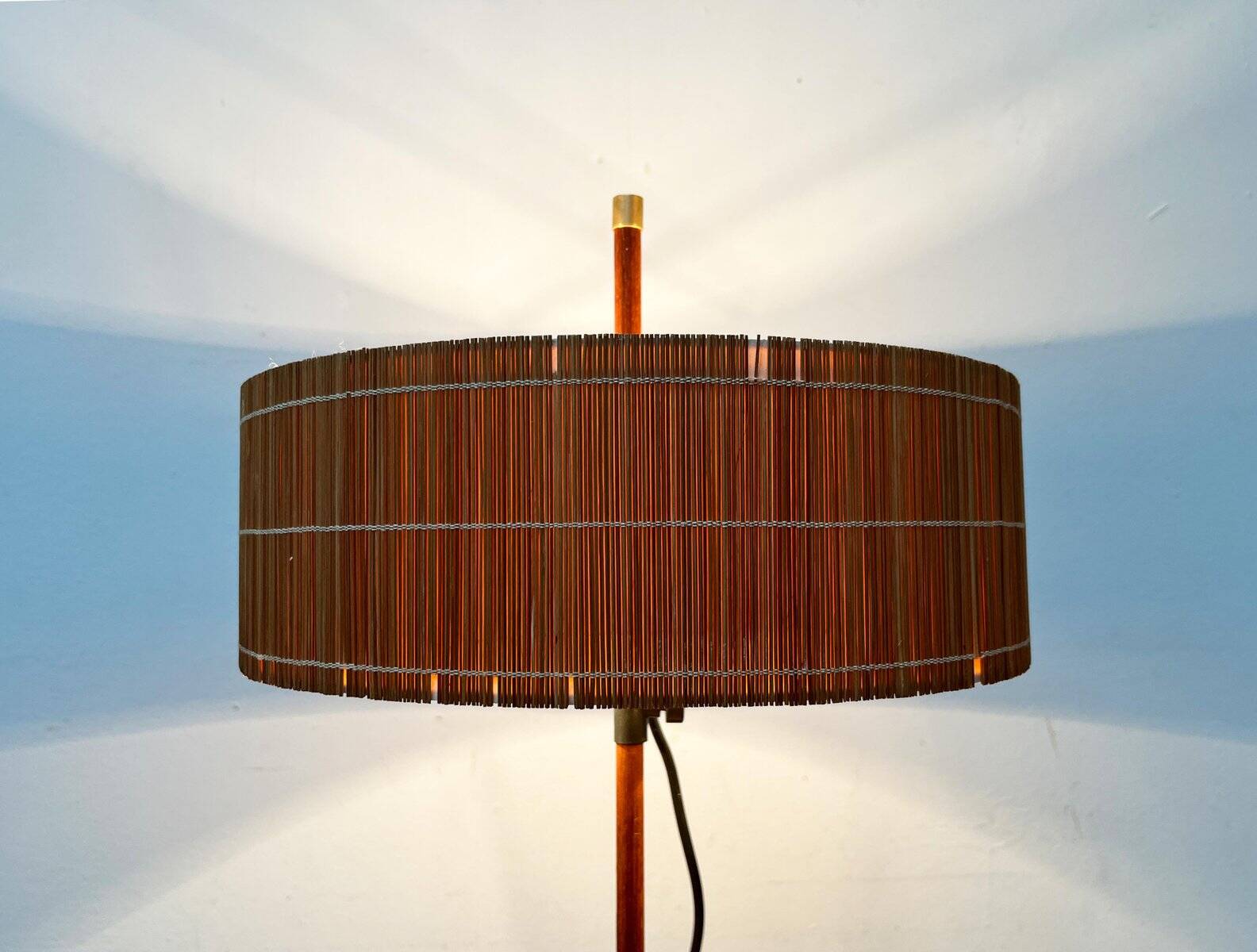 Minimalist tripod table lamp in teak, mid-century German style by Kaiser Leuchten, 1960s.