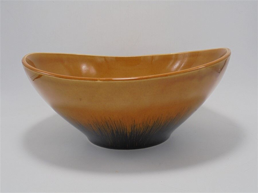 Accolay salad bowl and sauce boat