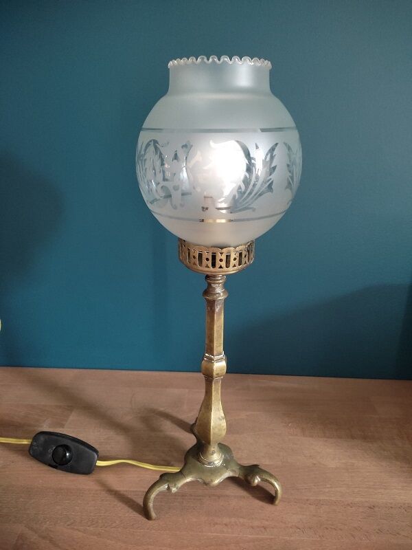Bedside lamp living room globe glass sandblasted base brass old vintage dp 0322015