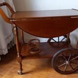 Serving rolling table