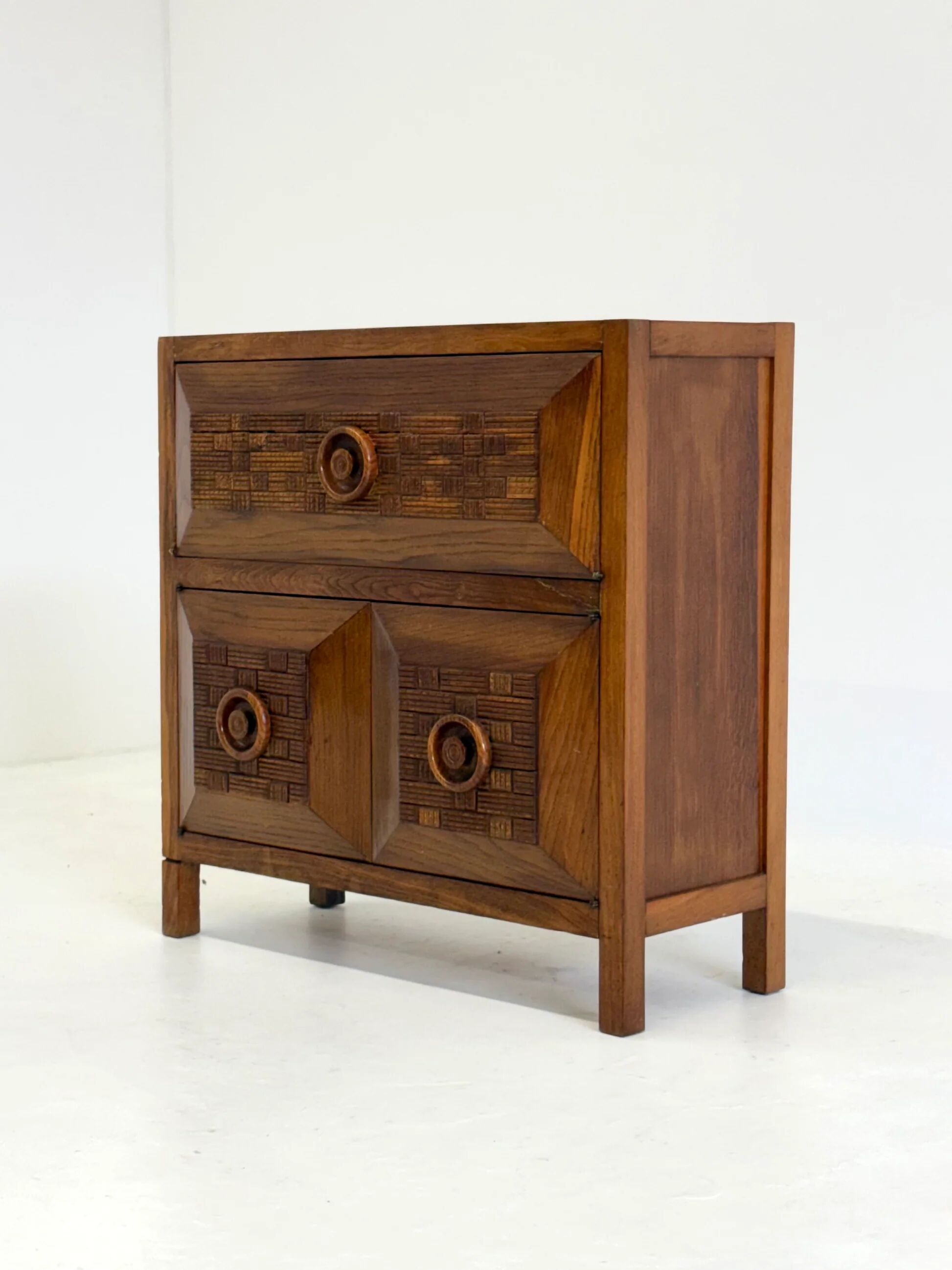 Italian Art Deco cabinet by Guglielmo Pecorini