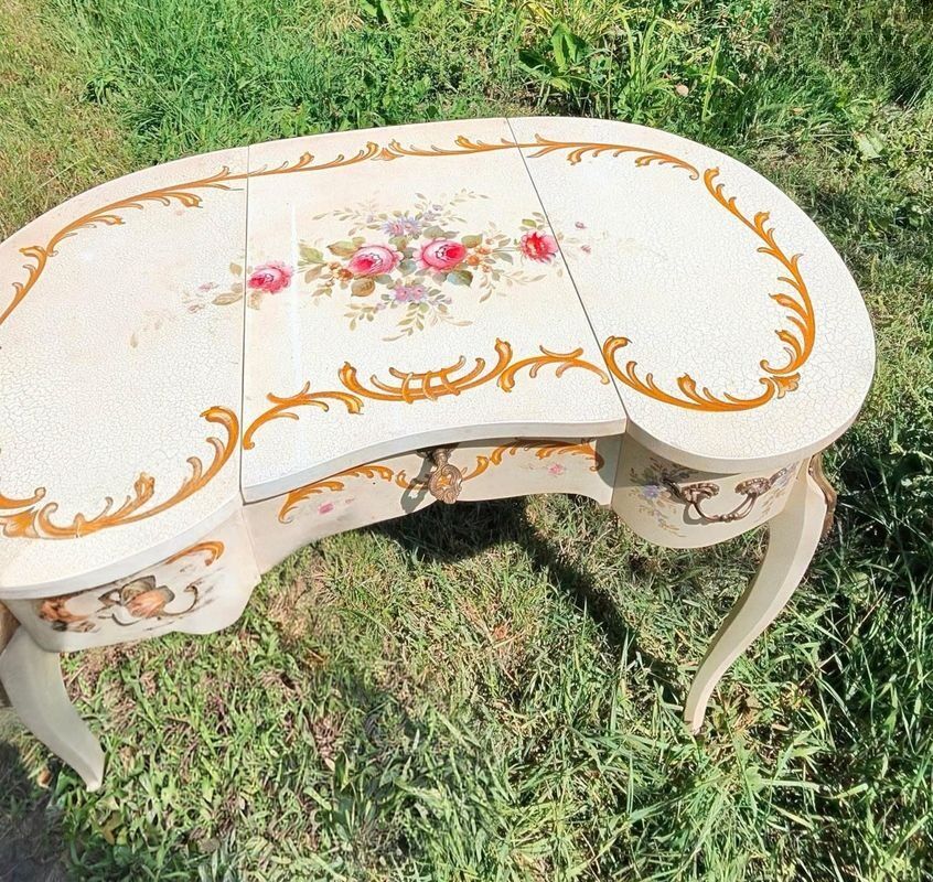 Antique Louis XV style dressing table