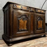 Louis XIII period Burgundy buffet in solid oak and walnut circa 1700