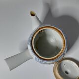 Japanese Kyūsu teapot in Arita porcelain, Imari floral decoration.